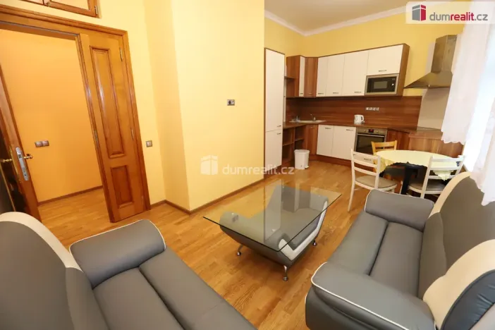 Pronájem bytu 3+kk, Karlovy Vary, Mariánskolázeňská, 72 m2