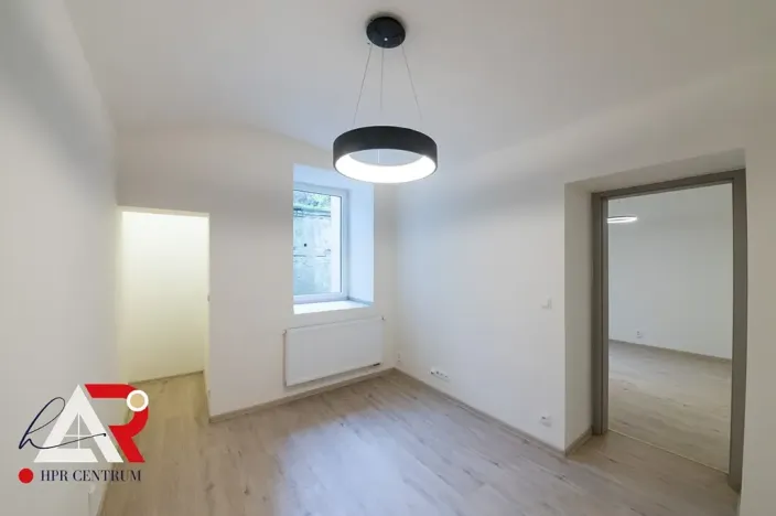 Prodej komerční nemovitosti, Brno, Jiráskova, 233 m2