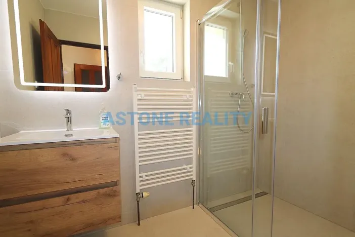 Pronájem rodinného domu, Praha - Újezd nad Lesy, Týnecká, 210 m2