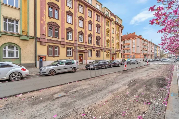 Pronájem bytu 2+kk, Hradec Králové, Mánesova, 59 m2