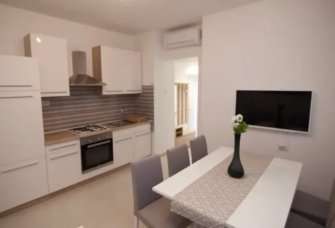 Prodej bytu 4+kk, Pula, Chorvatsko, 62 m2