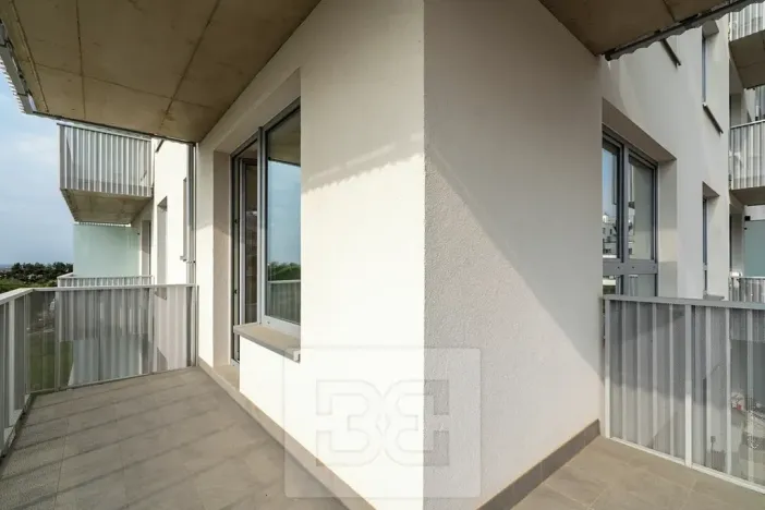 Pronájem bytu 1+kk, Praha - Dolní Měcholupy, Honzíkova, 34 m2