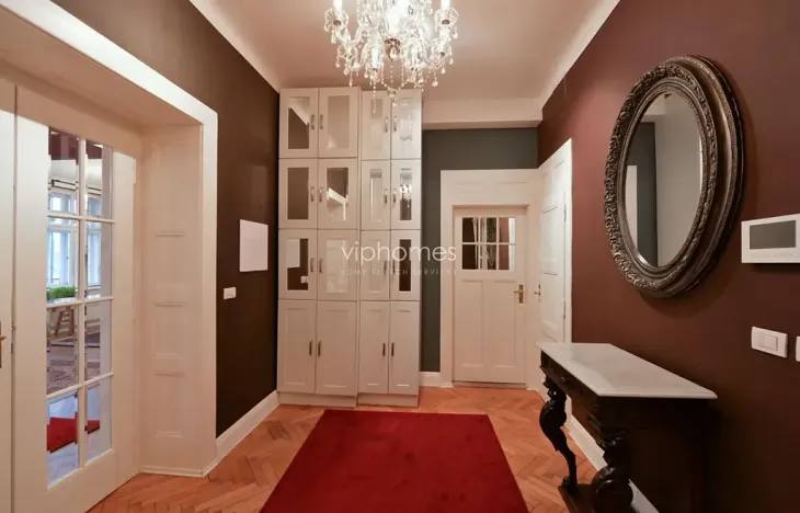 Pronájem bytu 4+1, Praha - Nové Město, Na hrobci, 180 m2