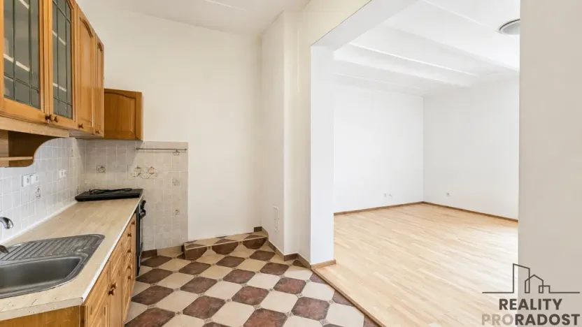 Pronájem bytu 1+1, Třebotov, Hlavní, 70 m2