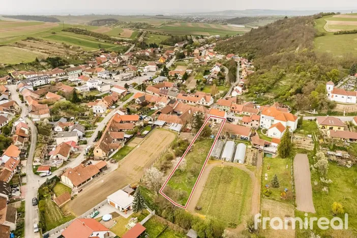 Prodej vícegeneračního domu, Lovčičky, 200 m2