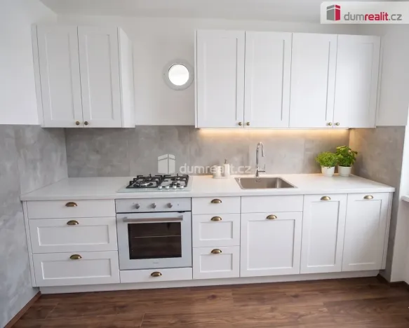 Prodej bytu 3+1, Roudnice nad Labem, Stadická, 66 m2