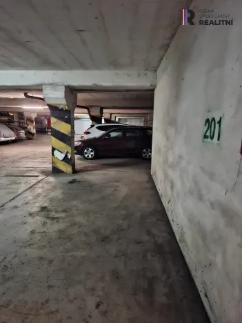 Pronájem garážového stání, Praha - Krč, Štúrova, 17 m2