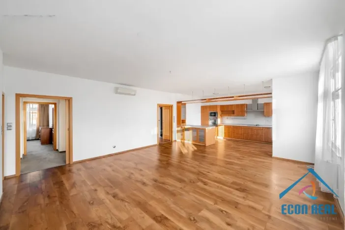 Pronájem bytu 4+kk, Praha - Libeň, Na rozcestí, 128 m2