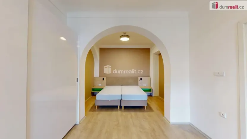 Pronájem bytu 2+kk, Opava - Město, Dolní náměstí, 95 m2