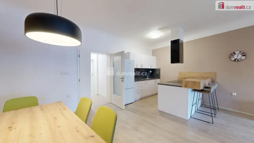 Pronájem bytu 2+kk, Opava - Město, Dolní náměstí, 95 m2