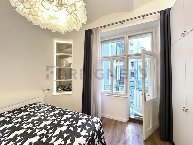 Pronájem bytu 2+1, Praha - Smíchov, Dienzenhoferovy sady, 84 m2