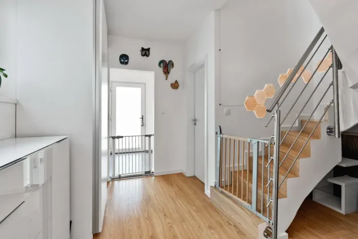 Prodej rodinného domu, Praha - Hostavice, U Hostavického potoka, 92 m2