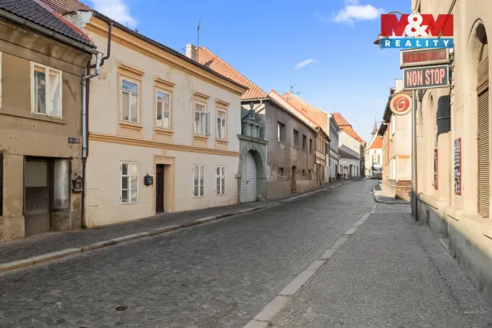 Pronájem bytu 2+kk, Velvary, Chržínská, 78 m2