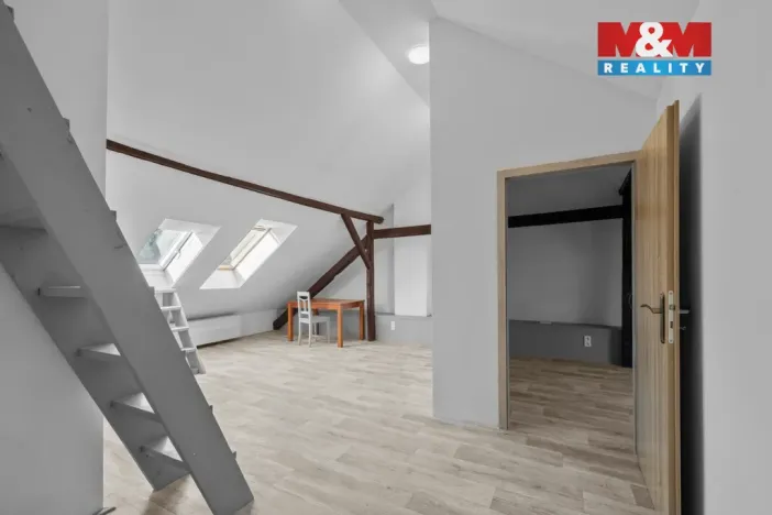 Pronájem bytu 2+kk, Velvary, Chržínská, 78 m2