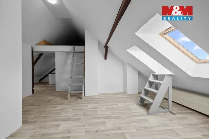 Pronájem bytu 2+kk, Velvary, Chržínská, 78 m2