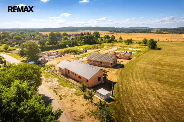Prodej rodinného domu, Cerhonice, 186 m2