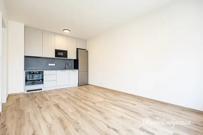Pronájem bytu 2+kk, Praha - Vysočany, Poděbradská, 50 m2