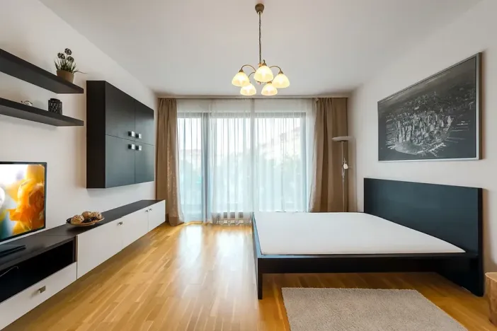 Pronájem bytu 1+kk, Praha - Vinohrady, Korunní, 47 m2