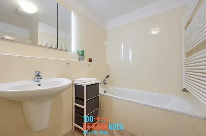 Prodej bytu 1+1, Praha - Modřany, Vorařská, 37 m2