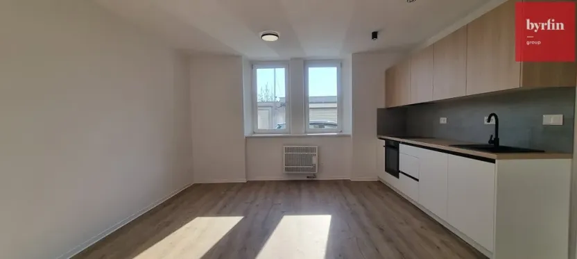 Pronájem bytu 2+kk, Opava, Březinova, 59 m2