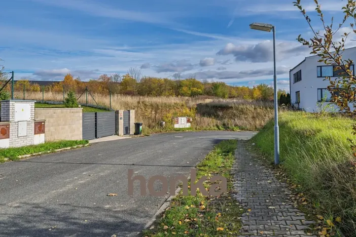 Prodej pozemku pro bydlení, Tuchoměřice, 1098 m2