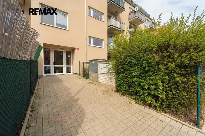 Pronájem bytu 1+kk, Hostivice, Ječná, 42 m2