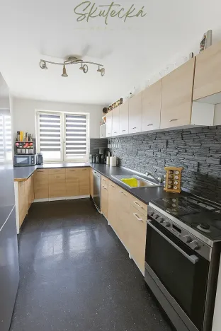 Prodej rodinného domu, Kostice, 185 m2