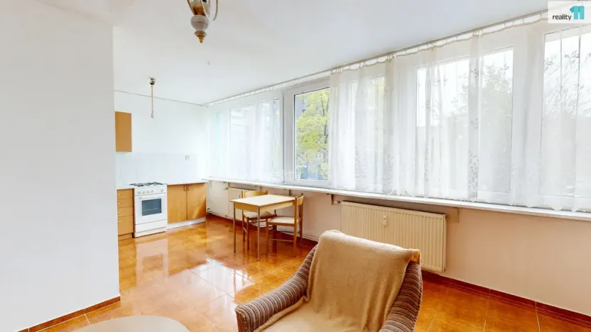Prodej bytu 3+1, Praha - Karlín, K Olympiku, 57 m2