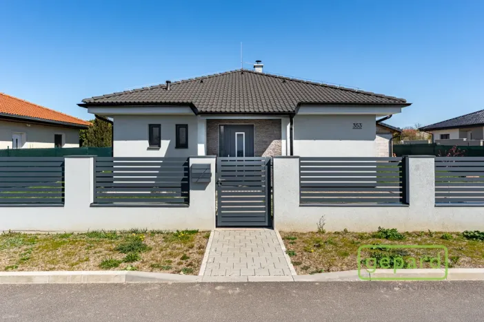 Prodej rodinného domu, Krakovany, 90 m2