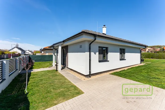 Prodej rodinného domu, Krakovany, 90 m2