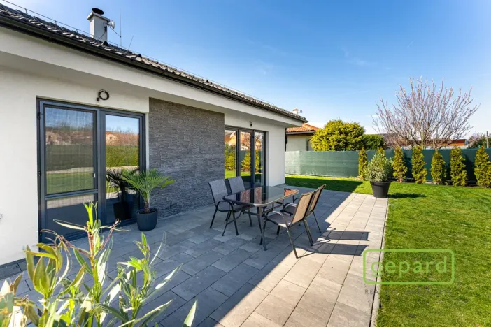 Prodej rodinného domu, Krakovany, 90 m2