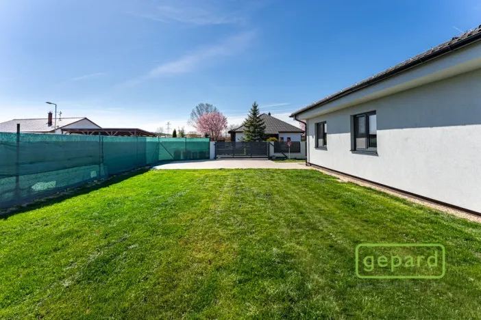 Prodej rodinného domu, Krakovany, 90 m2