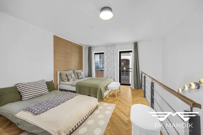 Pronájem bytu 2+kk, Praha - Karlín, Pernerova, 42 m2