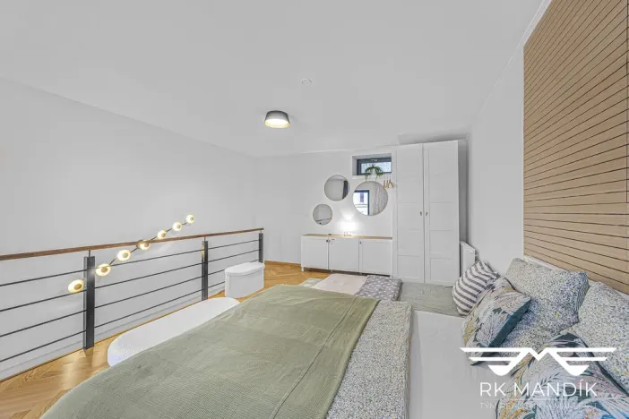 Pronájem bytu 2+kk, Praha - Karlín, Pernerova, 42 m2