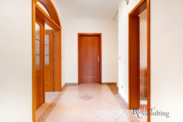 Prodej bytu 4+kk, Praha - Štěrboholy, Novoštěrboholská, 172 m2