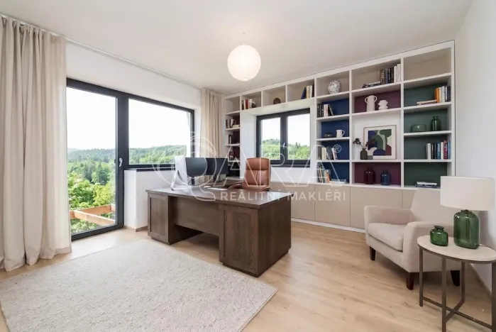 Prodej bytu 5+kk, Chocerady, 189 m2