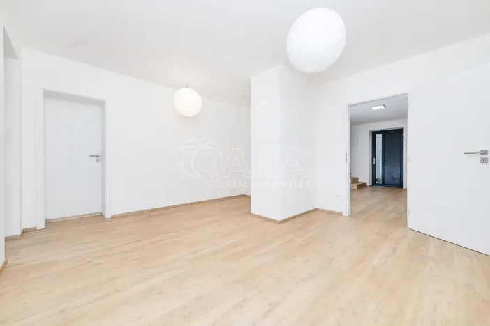 Prodej bytu 5+kk, Chocerady, 189 m2