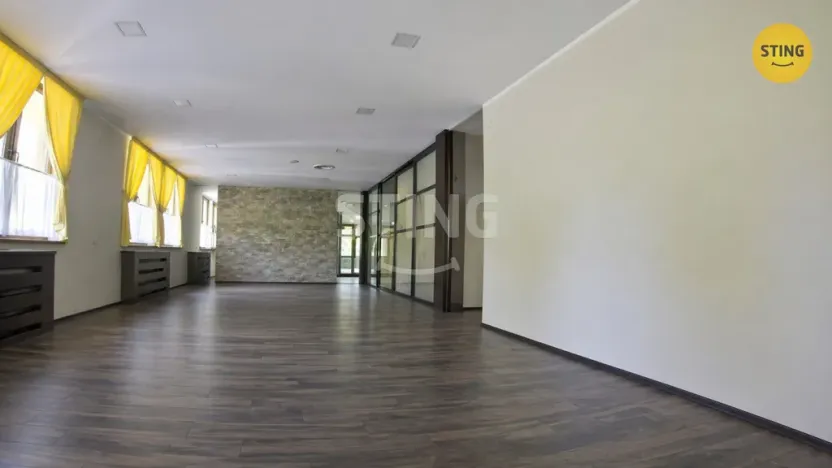 Pronájem restaurace, Frýdek-Místek, 1. máje, 655 m2