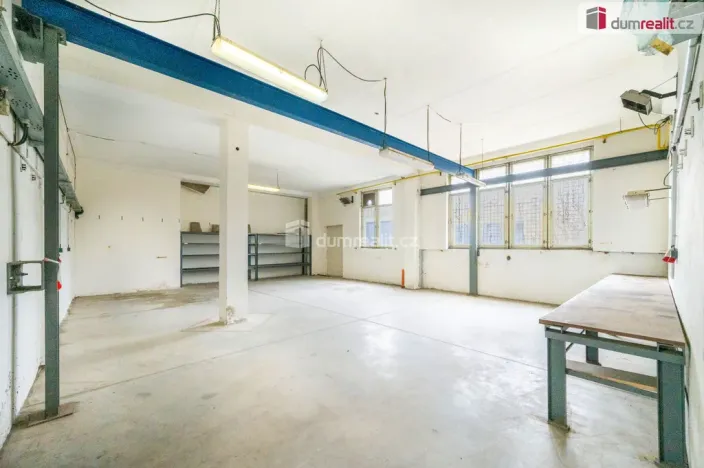 Prodej výrobních prostor, Veselí nad Lužnicí, Svinenská, 2752 m2