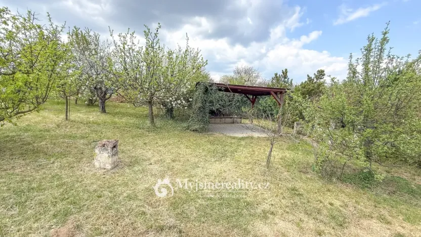 Prodej zahrady, Šatov, 875 m2