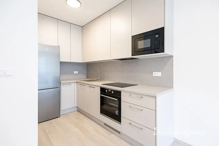 Pronájem bytu 2+kk, Praha - Vysočany, Poděbradská, 55 m2