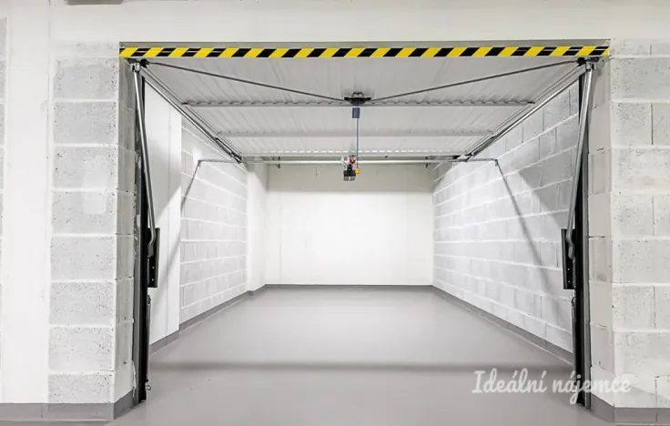 Pronájem bytu 2+kk, Praha - Vysočany, Poděbradská, 55 m2