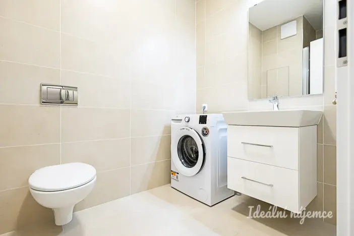 Pronájem bytu 2+kk, Praha - Vysočany, Poděbradská, 50 m2