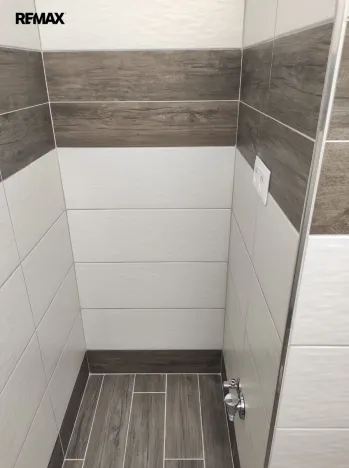 Pronájem bytu 2+1, Karlovy Vary - Stará Role, Okružní, 50 m2