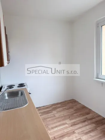 Prodej bytu 2+1, Chomutov, Beethovenova, 48 m2