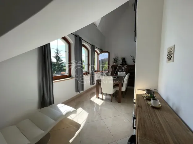 Pronájem rodinného domu, Praha - Záběhlice, Dolní Chaloupky, 245 m2