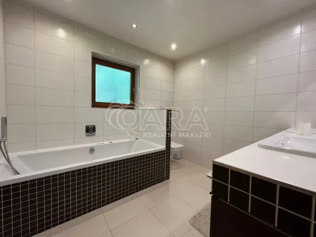 Pronájem rodinného domu, Praha - Záběhlice, Dolní Chaloupky, 245 m2