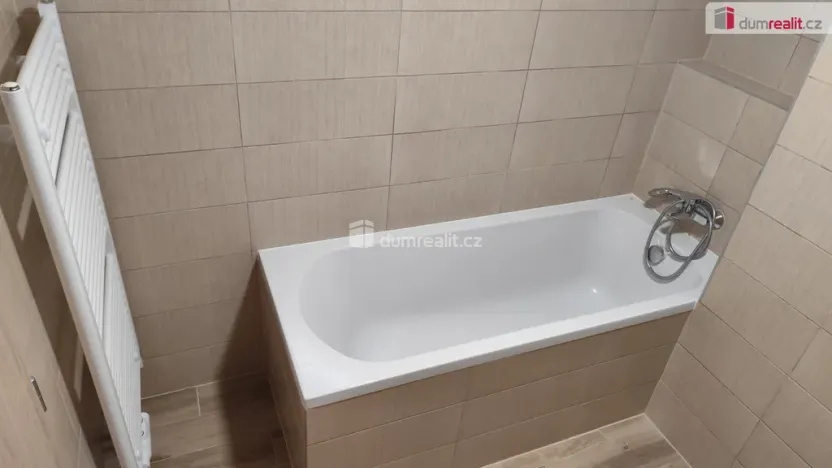 Prodej bytu 2+kk, Slaný, Lázeňská, 66 m2