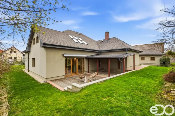 Prodej rodinného domu, Dolní Beřkovice - Vliněves, 400 m2