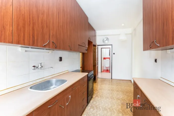 Prodej bytu 2+1, Praha - Libeň, Sokolovská, 72 m2